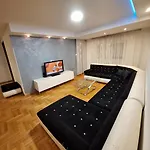 Apartment Luks *